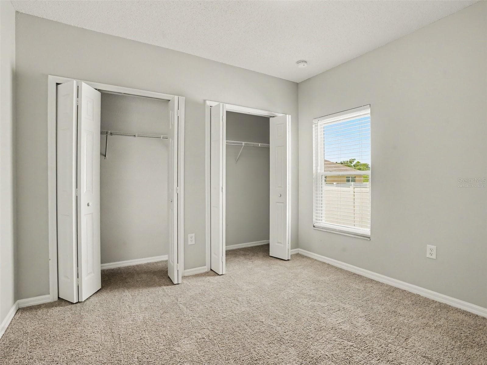 virtually staged - 422 COLUMBIA CT, POINCIANA