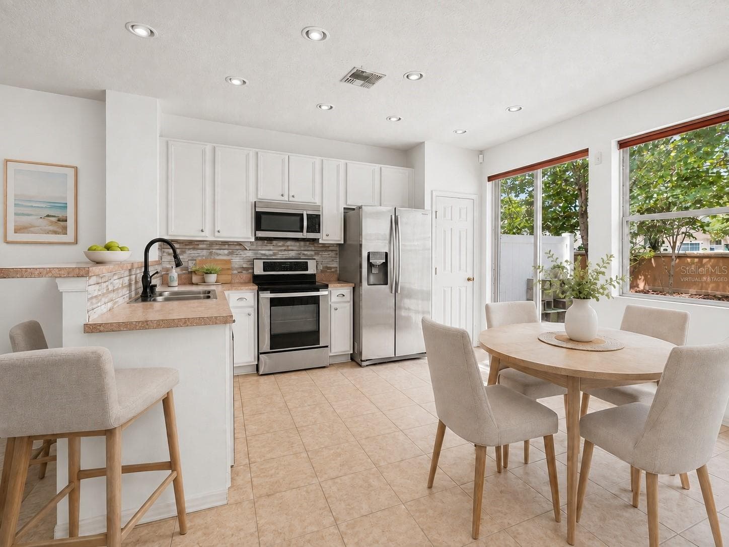 Virtually Staged - 7631 LONG ISLAND DR, KISSIMMEE
