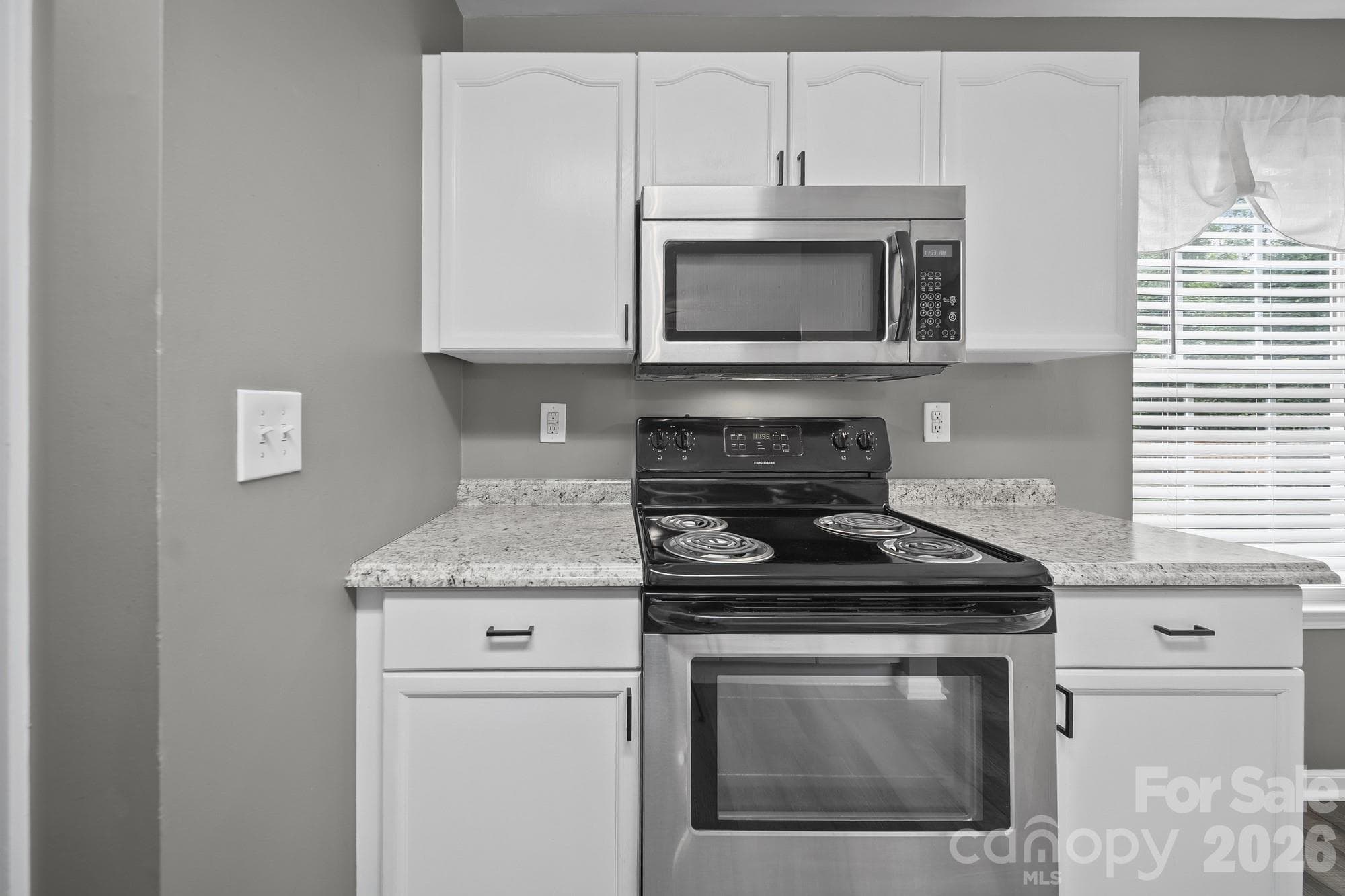 Single Family Residence at 1405 Spring View Court, Rock Hill, photo 13 of 28
