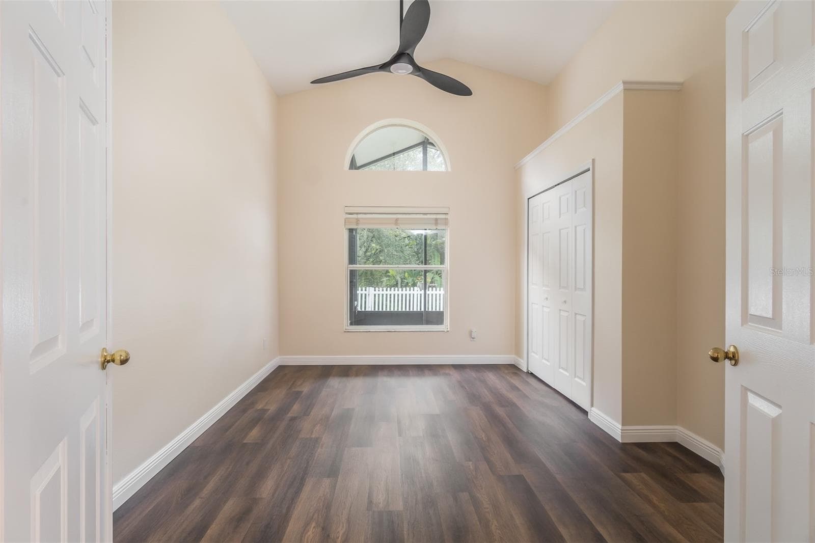 Single Family Residence at 6918 JAMESTOWN MANOR DR, RIVERVIEW, photo 30 of 37
