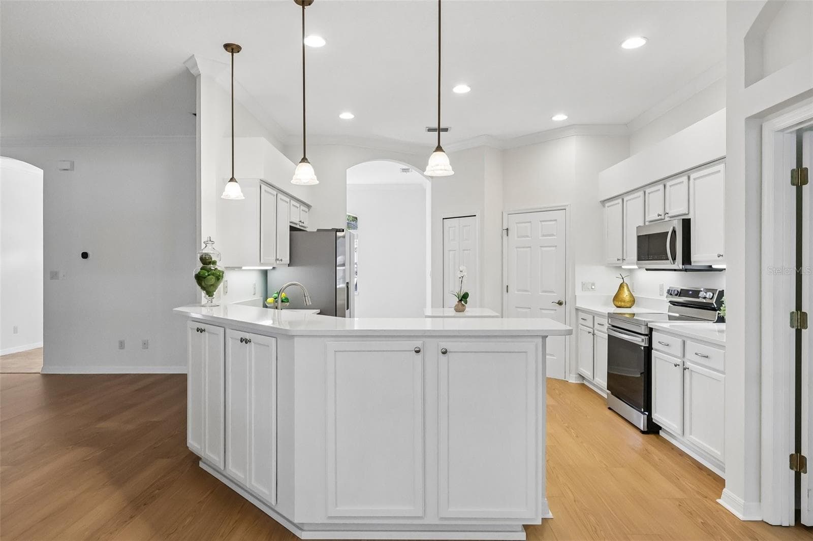 Opens to Family Room - 24445 MADEWOOD AVE, LEESBURG