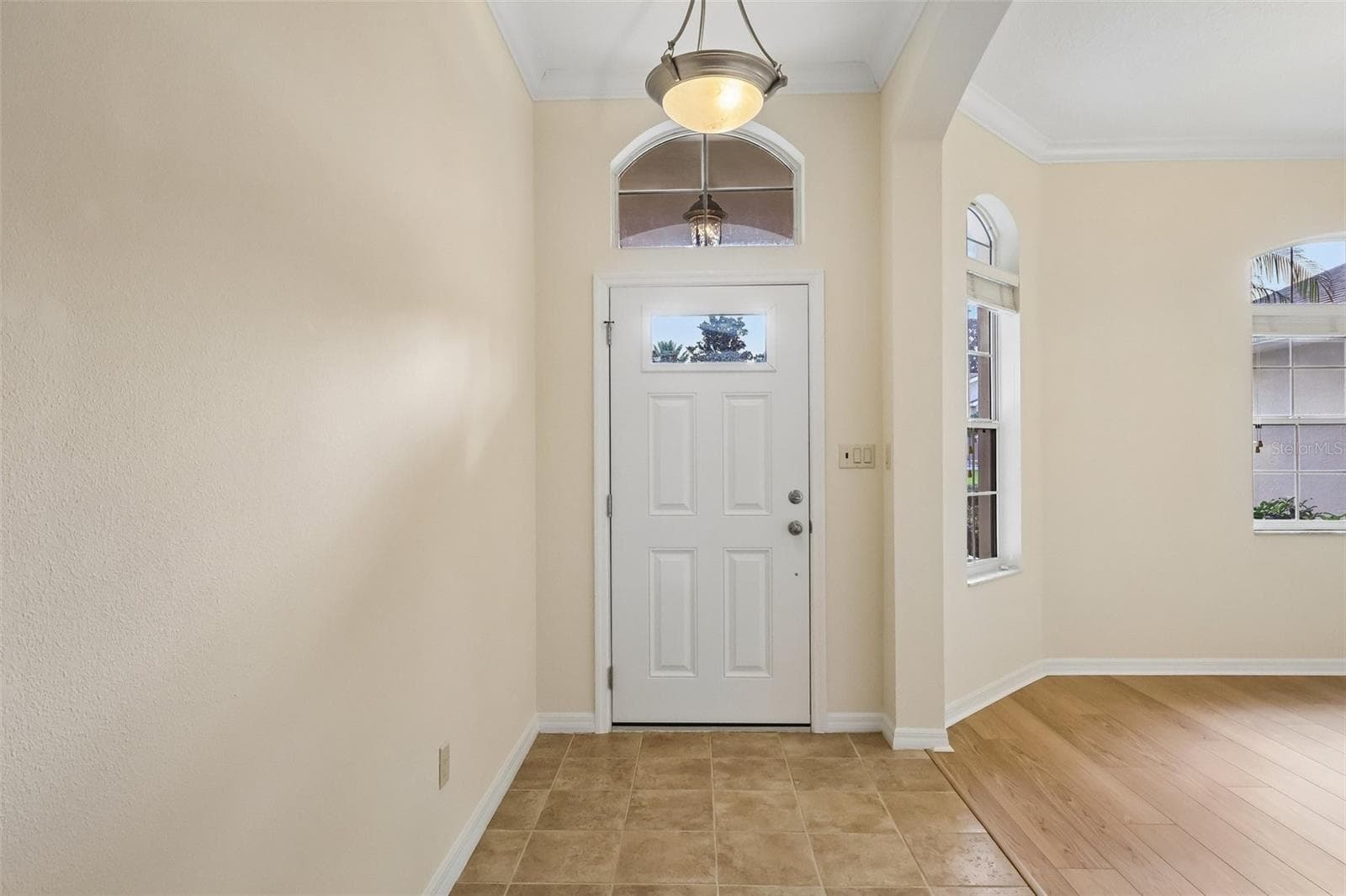 Entry - 24445 MADEWOOD AVE, LEESBURG