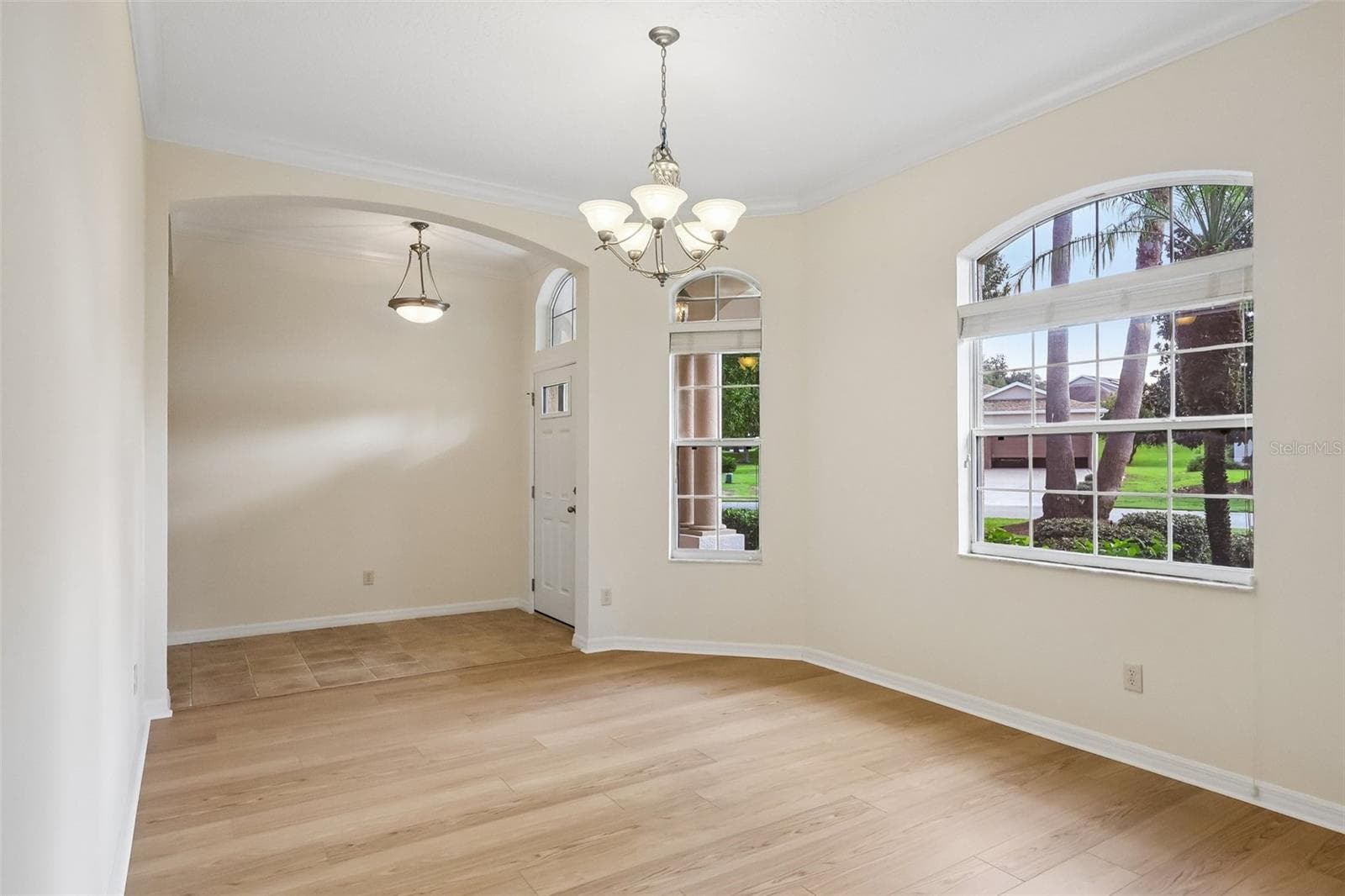 Entry - Dining - 24445 MADEWOOD AVE, LEESBURG