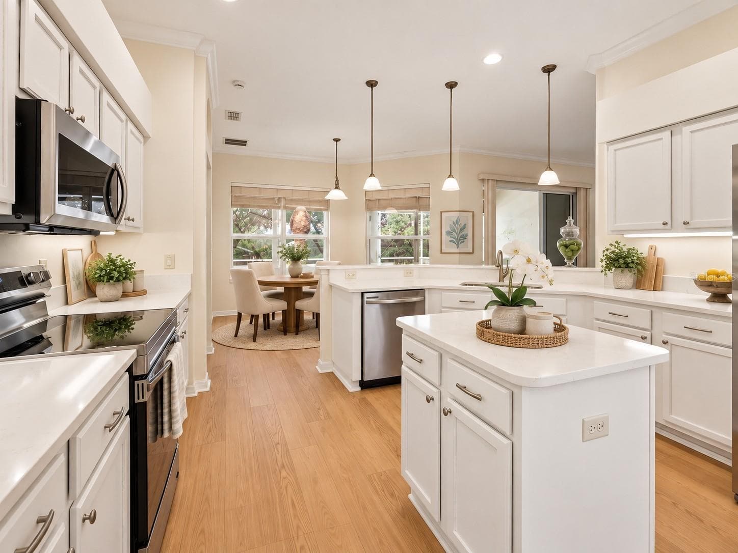 Virtual - Kitchen - 24445 MADEWOOD AVE, LEESBURG
