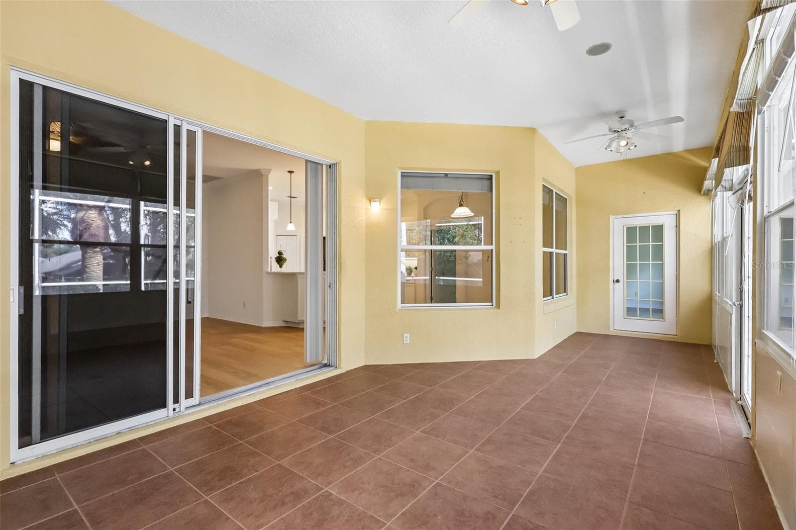 Enclosed Lanai - 24445 MADEWOOD AVE, LEESBURG