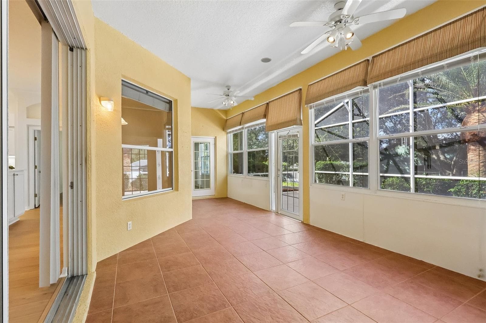 Enclosed Lanai - 24445 MADEWOOD AVE, LEESBURG
