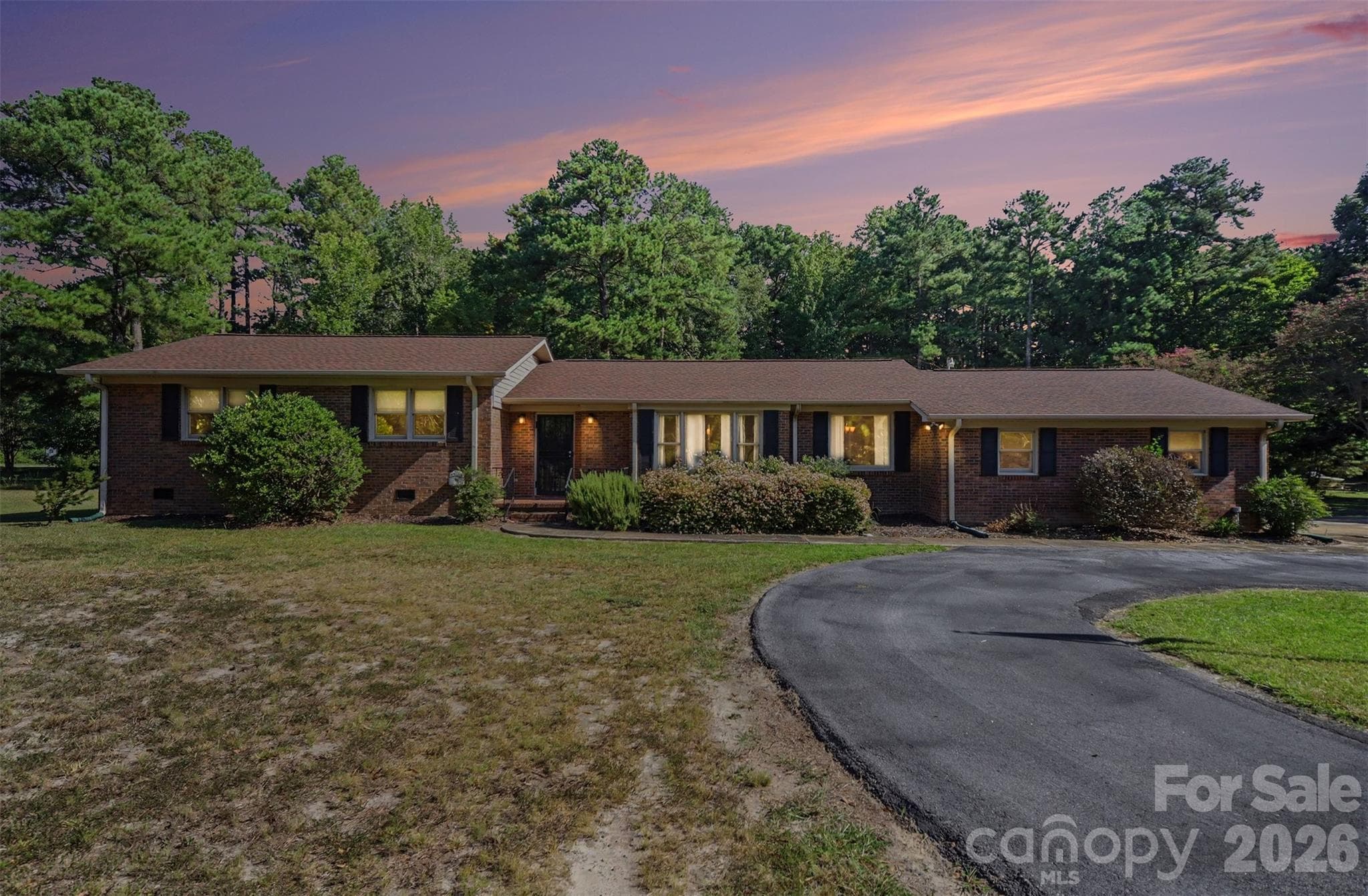 1762 Highway 55 Highway E