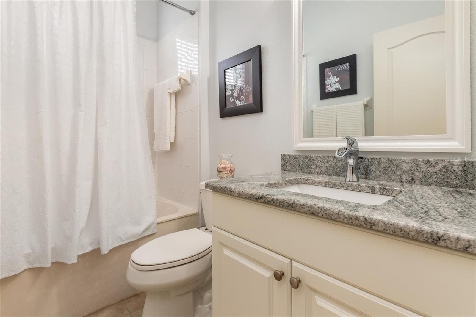 Bathroom - 786 TARTAN DR, VENICE
