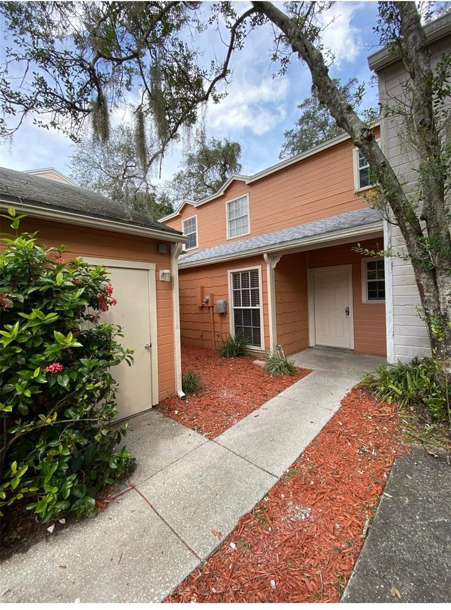 9459 FOREST HILLS CIR
