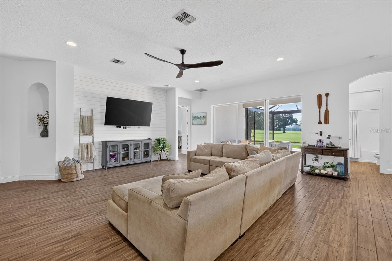 Single Family Residence at 30308 ISLAND CLUB DR, TAVARES, photo 13 of 44