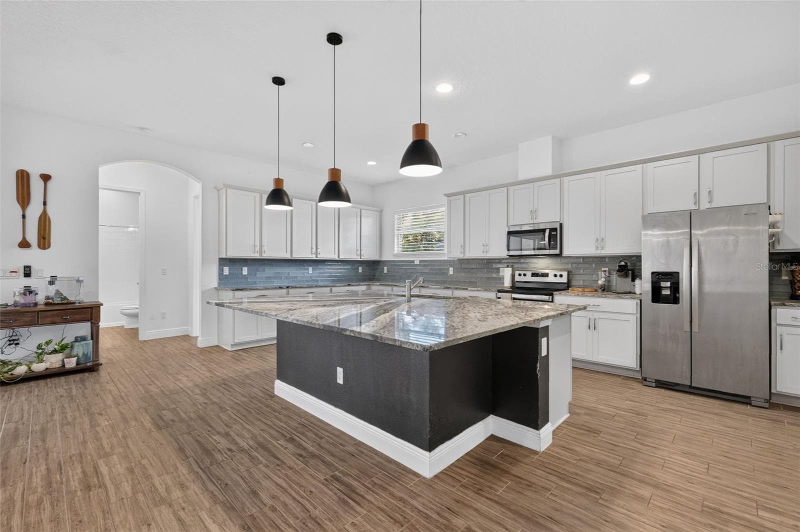 Single Family Residence at 30308 ISLAND CLUB DR, TAVARES, photo 17 of 44
