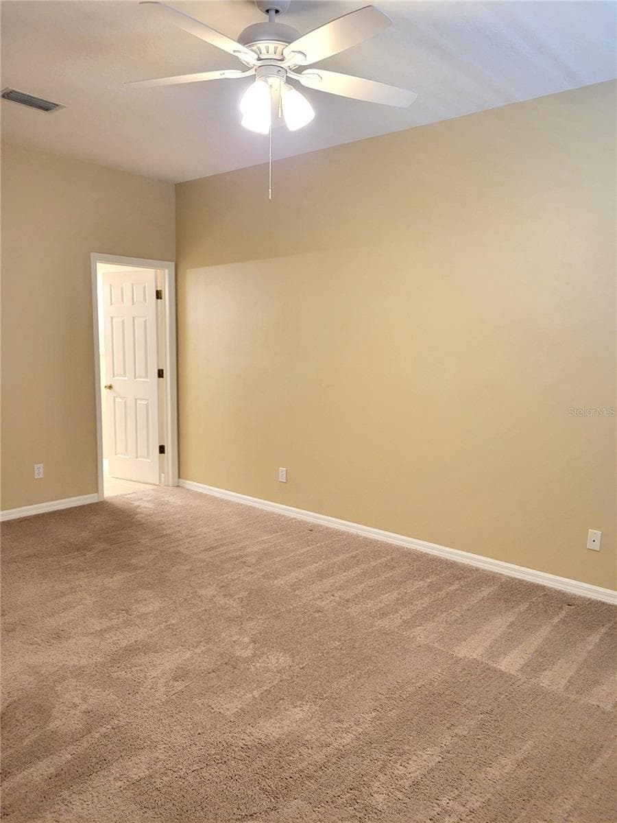 Primary Facing En Suite - 4343 LAKESHORE DR, PALM HARBOR