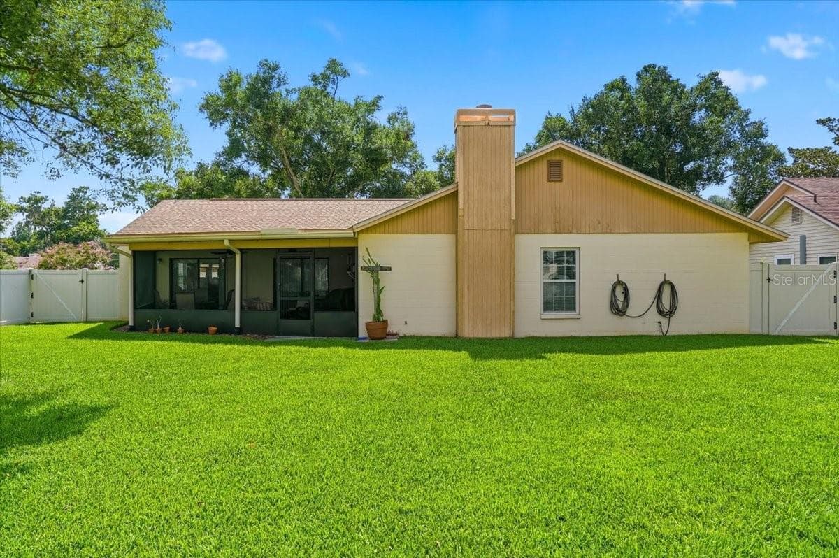 Single Family Residence at 6436 BUTTERNUT DR, LAKELAND, photo 8 of 64