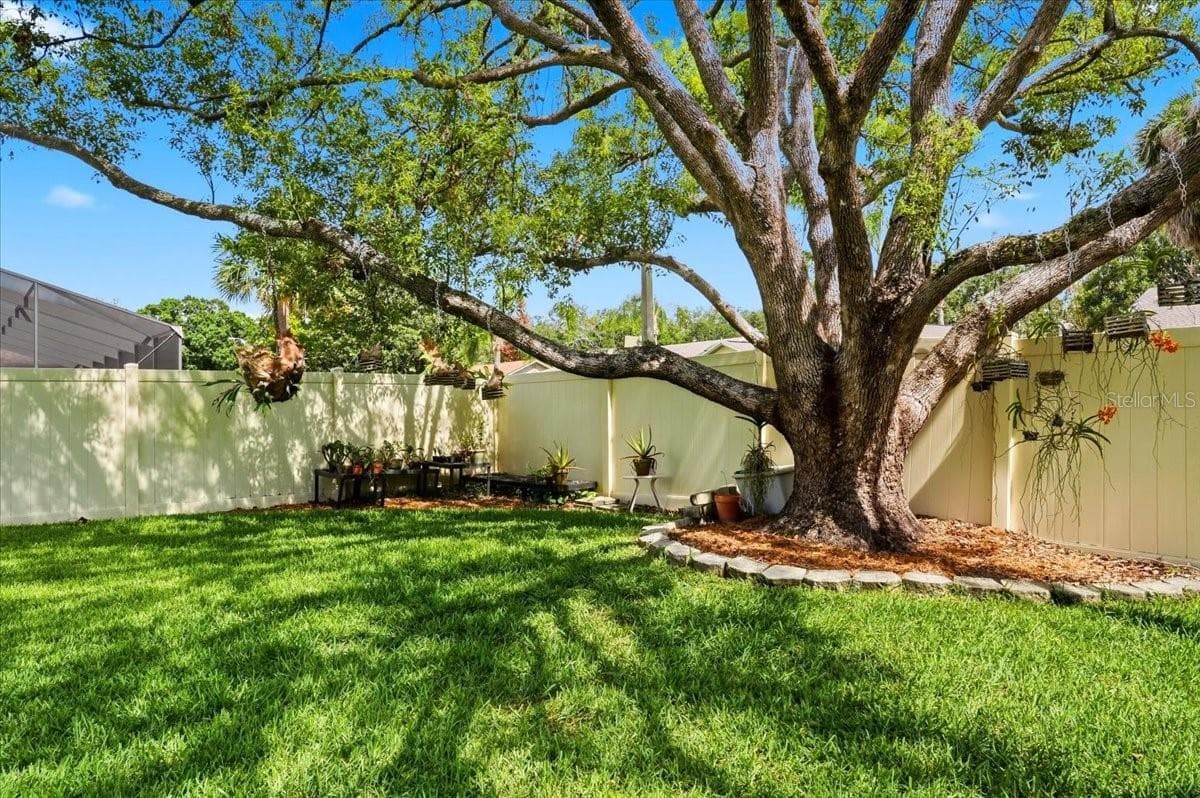 Single Family Residence at 6436 BUTTERNUT DR, LAKELAND, photo 12 of 64