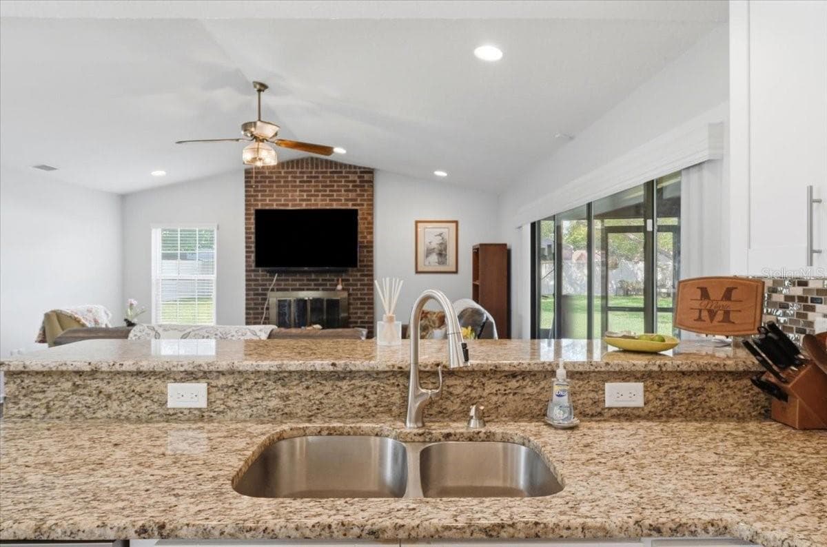 Single Family Residence at 6436 BUTTERNUT DR, LAKELAND, photo 39 of 64