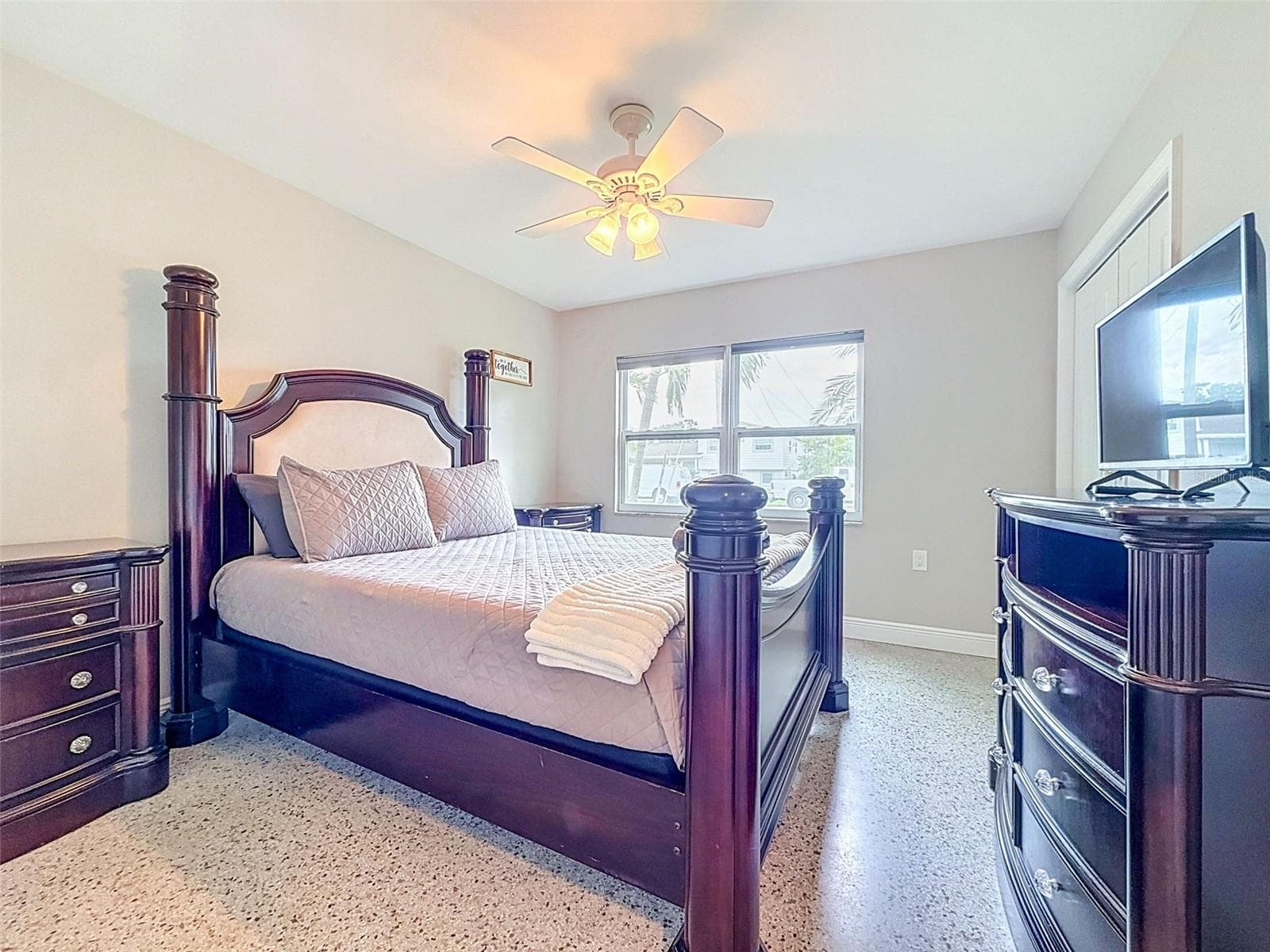 Single Family Residence at 8723 HICKORYWOOD LN, TAMPA, photo 44 of 82