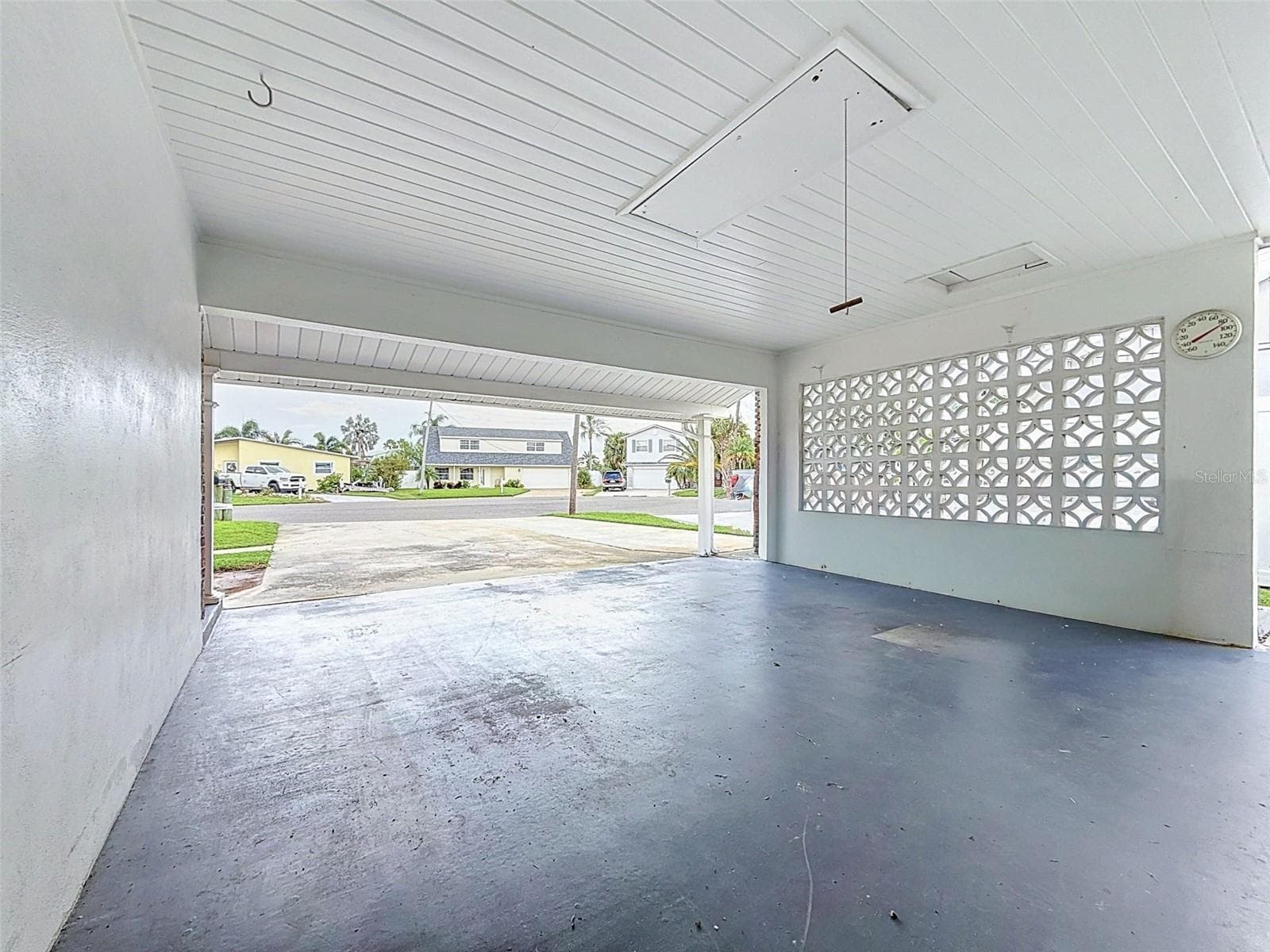 Single Family Residence at 8723 HICKORYWOOD LN, TAMPA, photo 51 of 82
