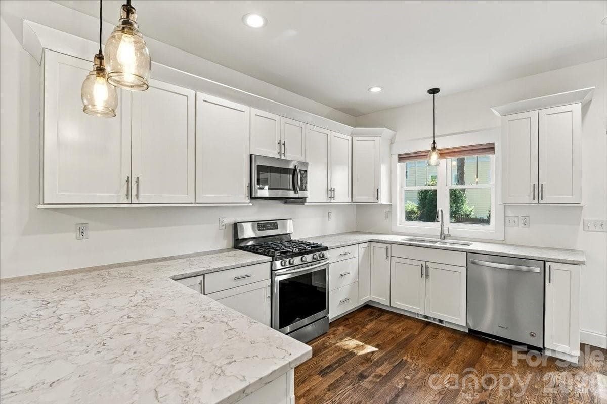 Single Family Residence at Asheville, photo 18 of 70