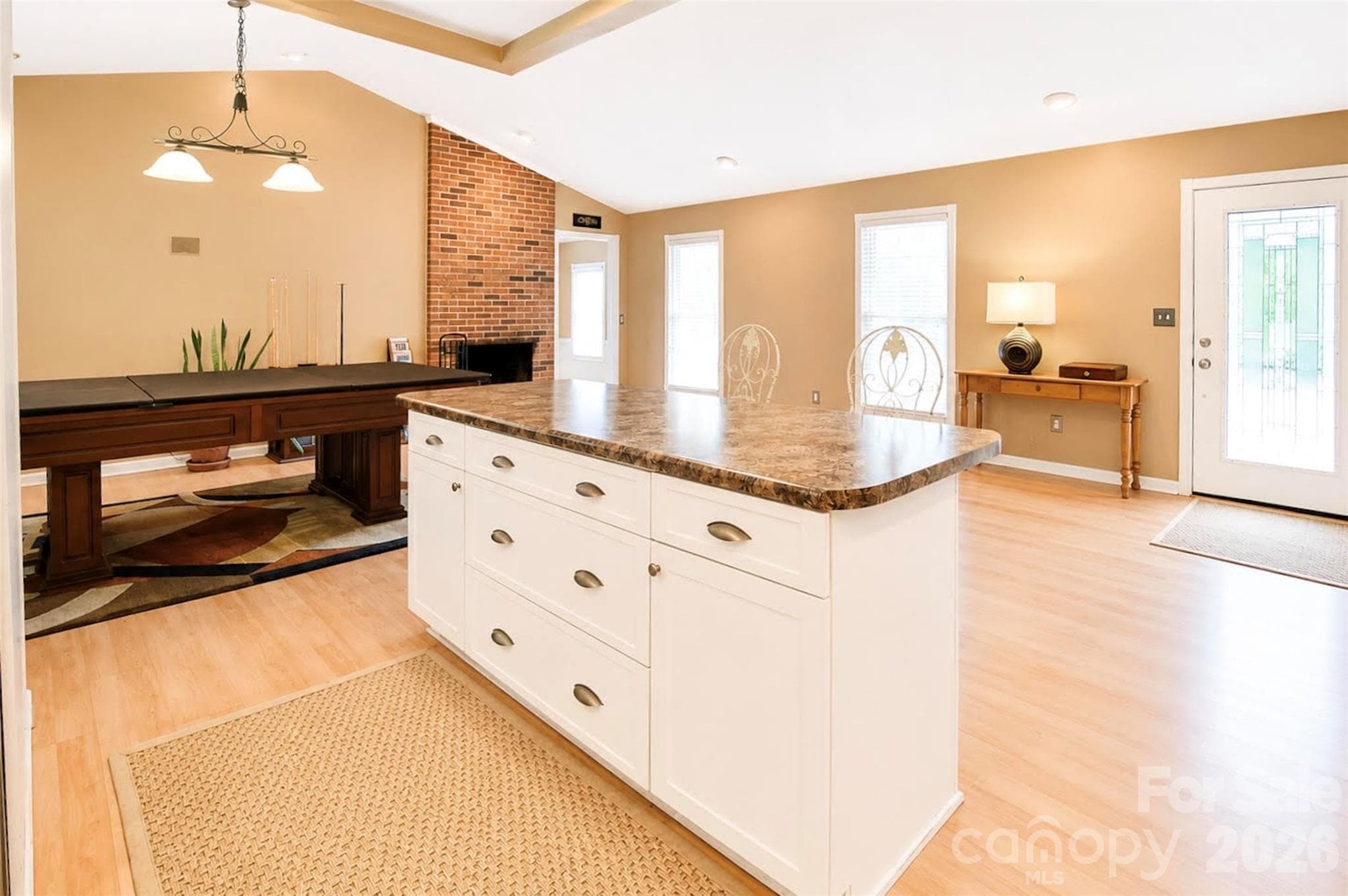 Single Family Residence at 7904 Saddleview Court, Charlotte, photo 9 of 46