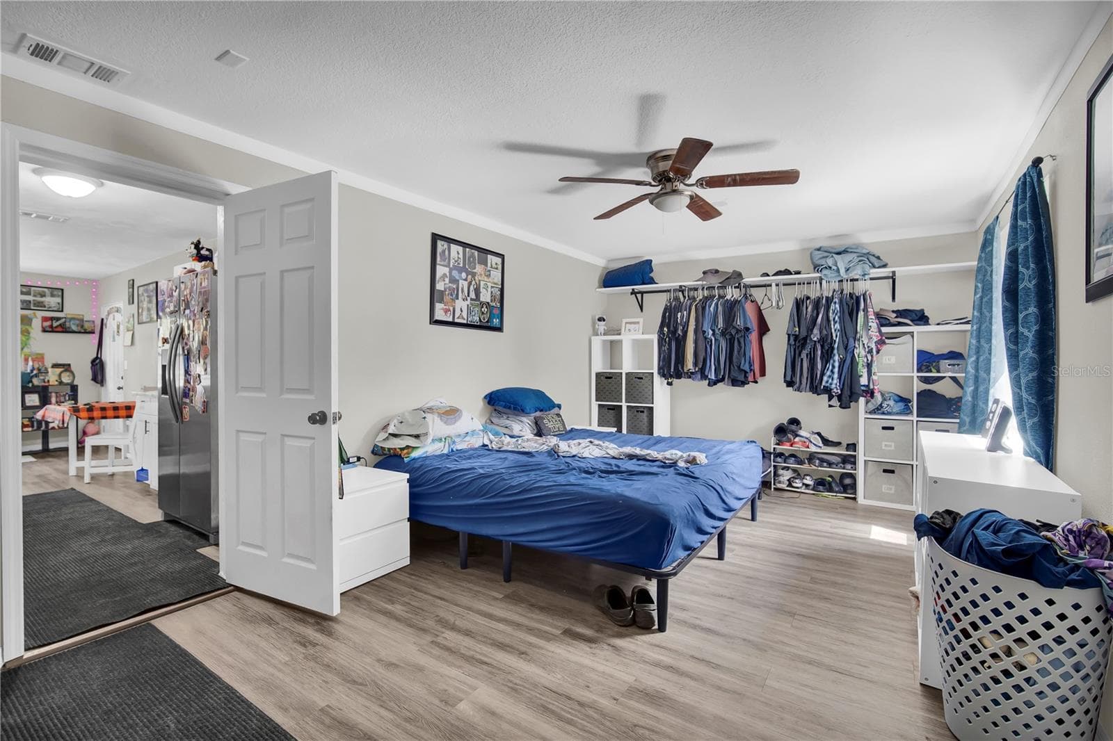 Large Bonus room - 4324 AETNA, ORLANDO