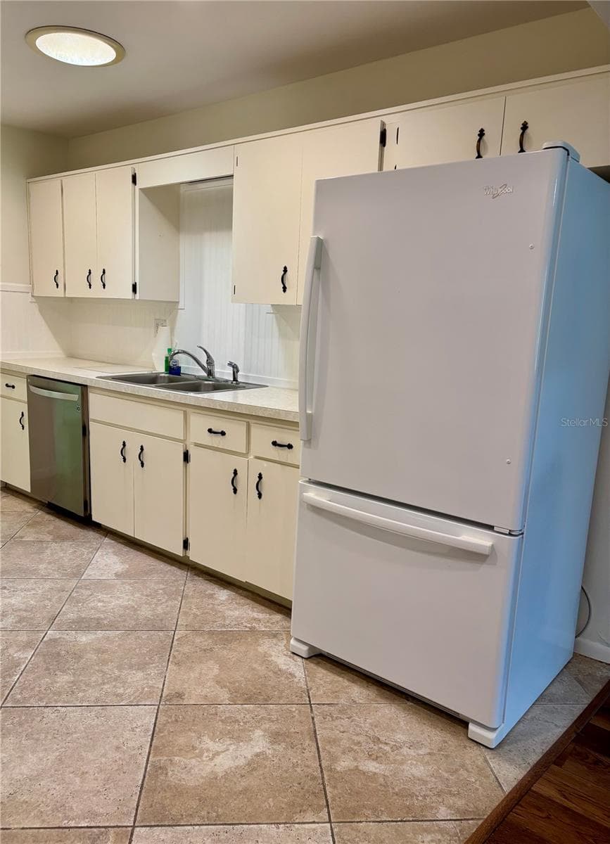 Kitchen - 8920 SW 97TH LANE RD #F, OCALA