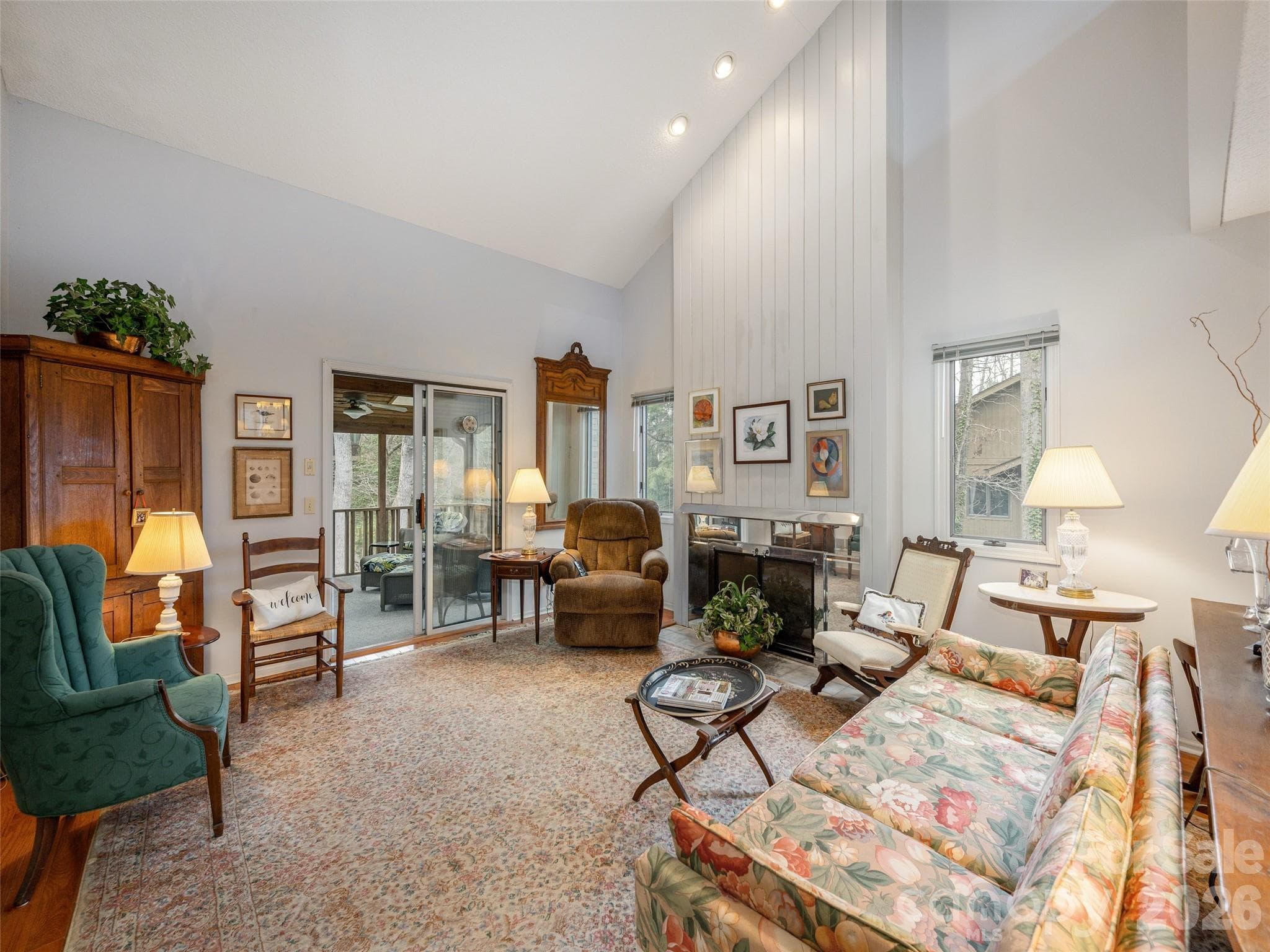 Condominium at 601 Red Oak Drive, Hendersonville, photo 7 of 41