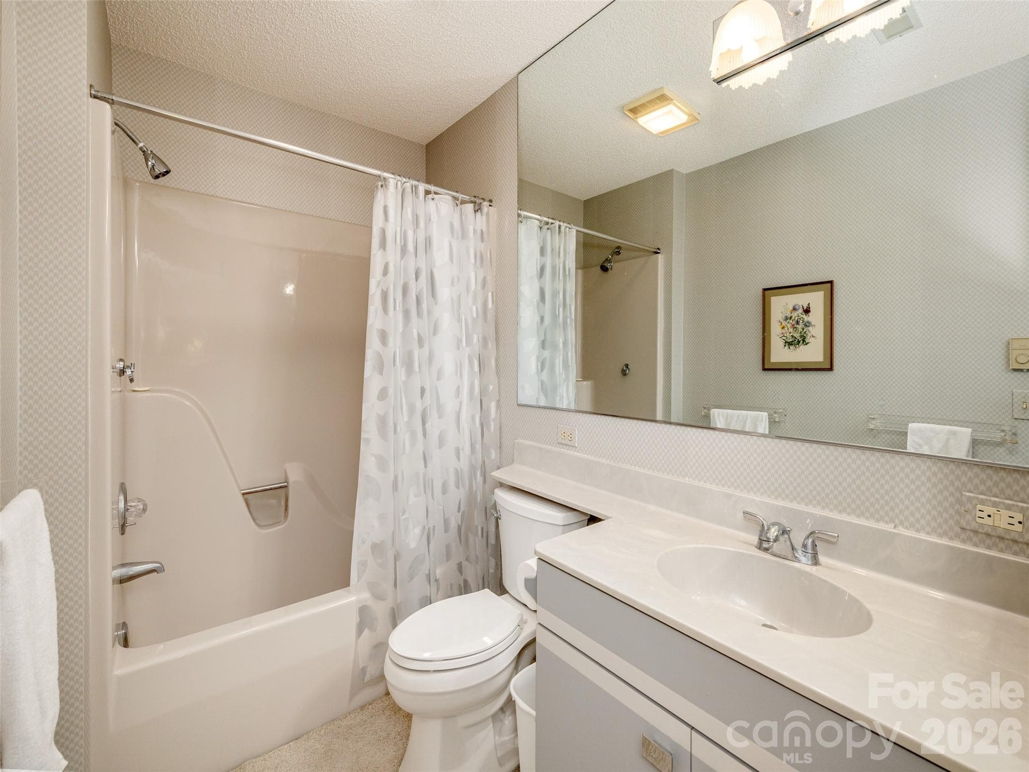 Condominium at 601 Red Oak Drive, Hendersonville, photo 31 of 41