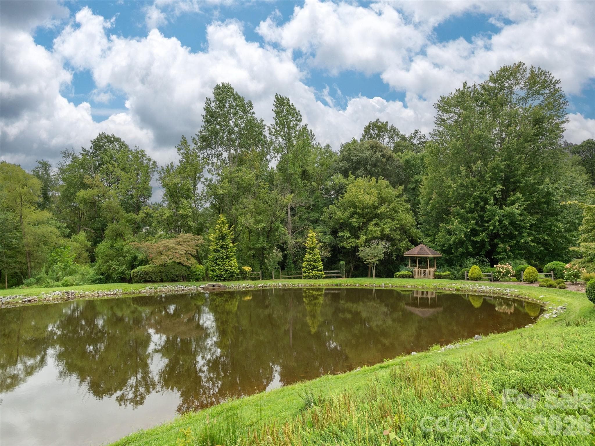 Condominium at 601 Red Oak Drive, Hendersonville, photo 41 of 41
