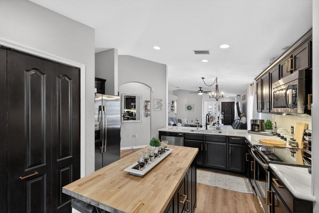 Single Family Residence at 4318 ENGLISH TURN WAY, WESLEY CHAPEL, photo 13 of 43