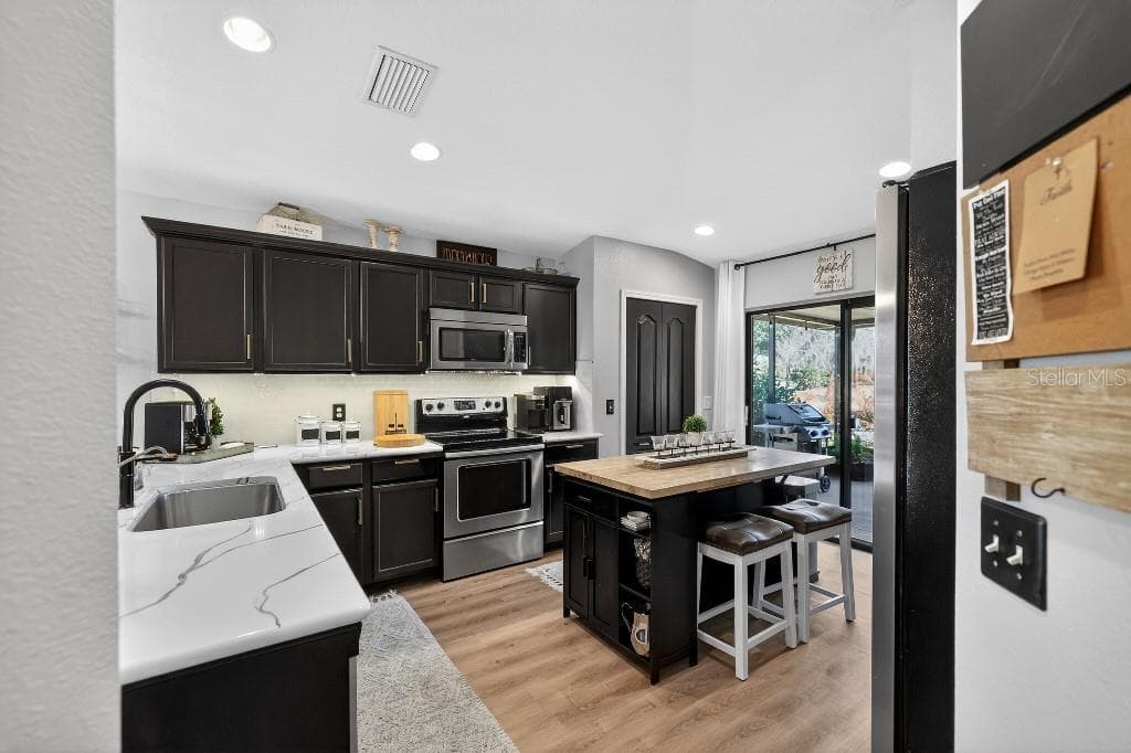 Single Family Residence at 4318 ENGLISH TURN WAY, WESLEY CHAPEL, photo 15 of 43