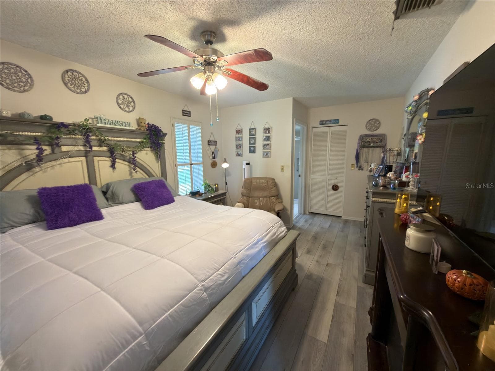 Single Family Residence at 1382 GLENGARRY DR, PALM HARBOR, photo 9 of 40