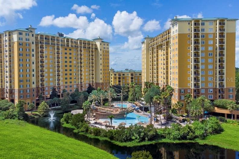 8101 RESORT VILLAGE DR #3401