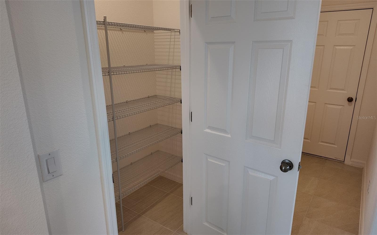 Single Family Residence at 6888 SPANISH IMPERIAL ST, HOWEY IN THE HILLS, photo 13 of 26