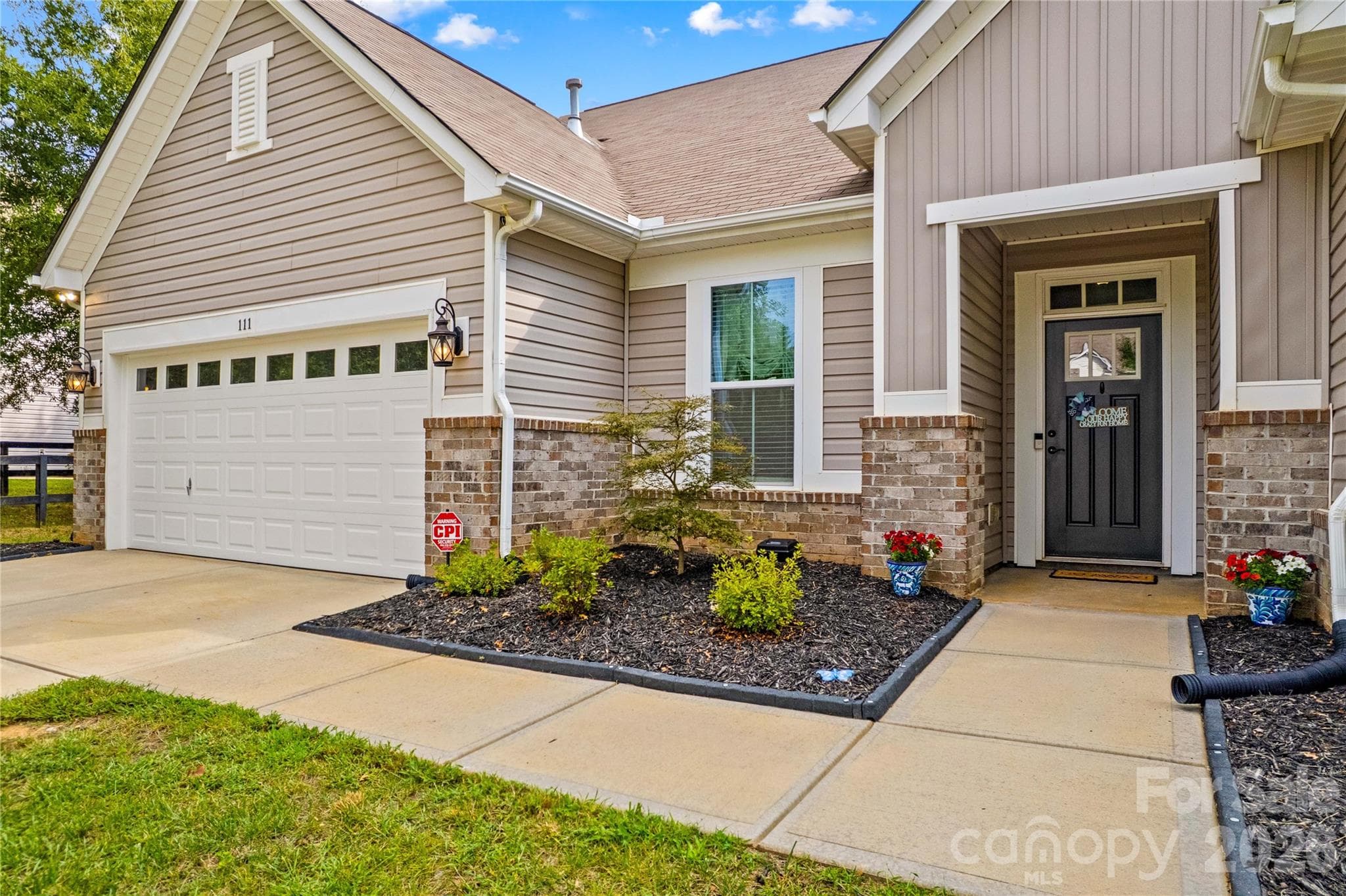Level Walkway to Front Porch - 111 Paradise Hills Circle, Mooresville