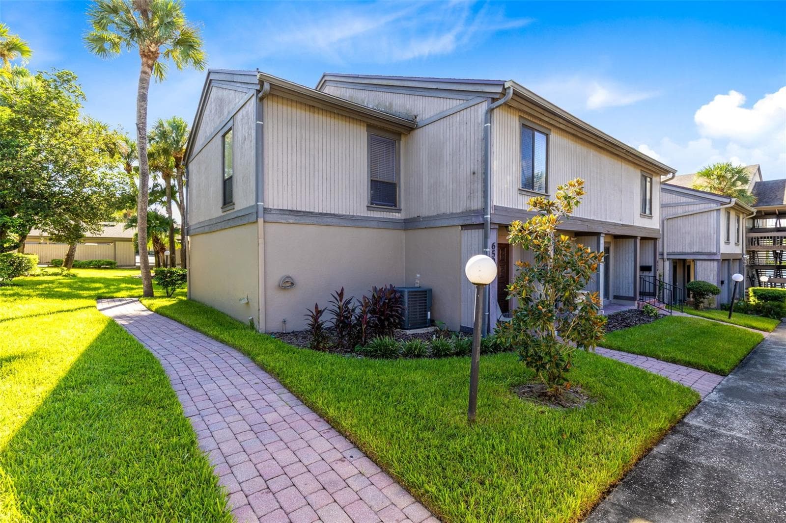 Condominium at 658 LAKE VILLAS DR, ALTAMONTE SPRINGS, photo 2 of 42