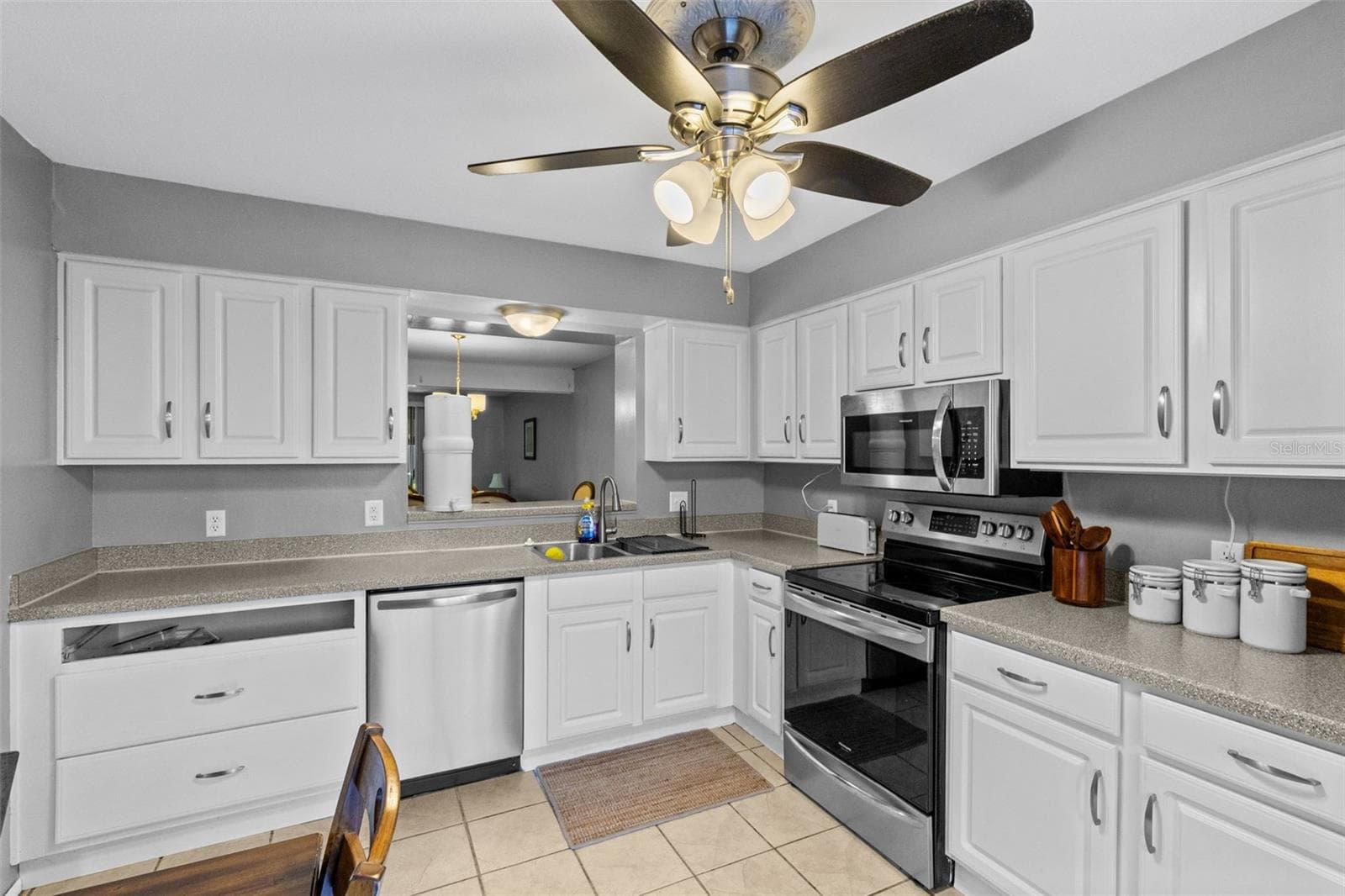 Condominium at 658 LAKE VILLAS DR, ALTAMONTE SPRINGS, photo 5 of 42