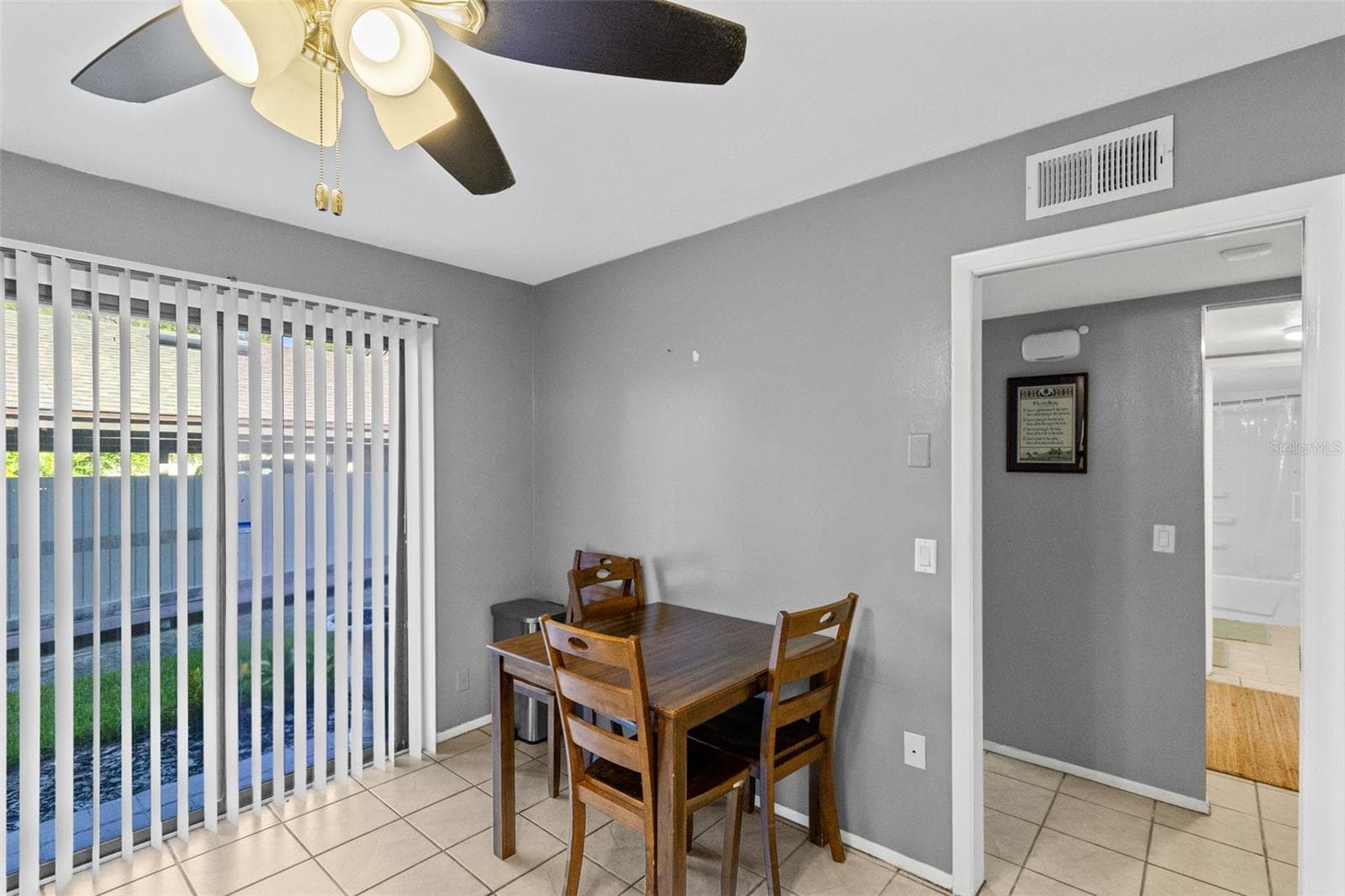 Condominium at 658 LAKE VILLAS DR, ALTAMONTE SPRINGS, photo 6 of 42
