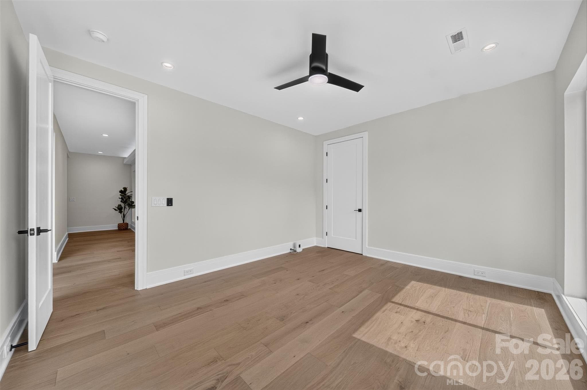 Single Family Residence at 1159 Woodside Avenue, Charlotte, photo 29 of 41
