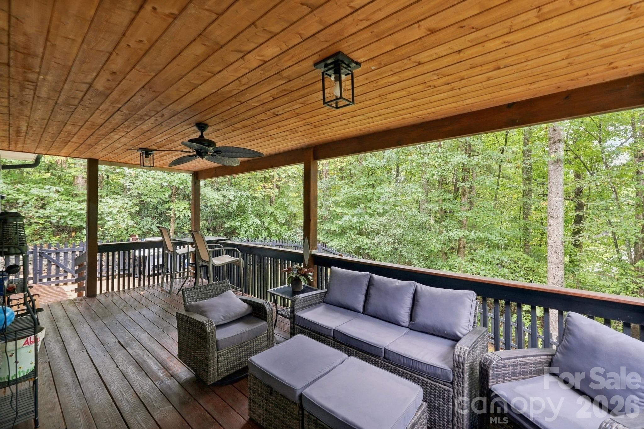 Single Family Residence at 176 Sweetwater Hills Drive, Hendersonville, photo 7 of 48