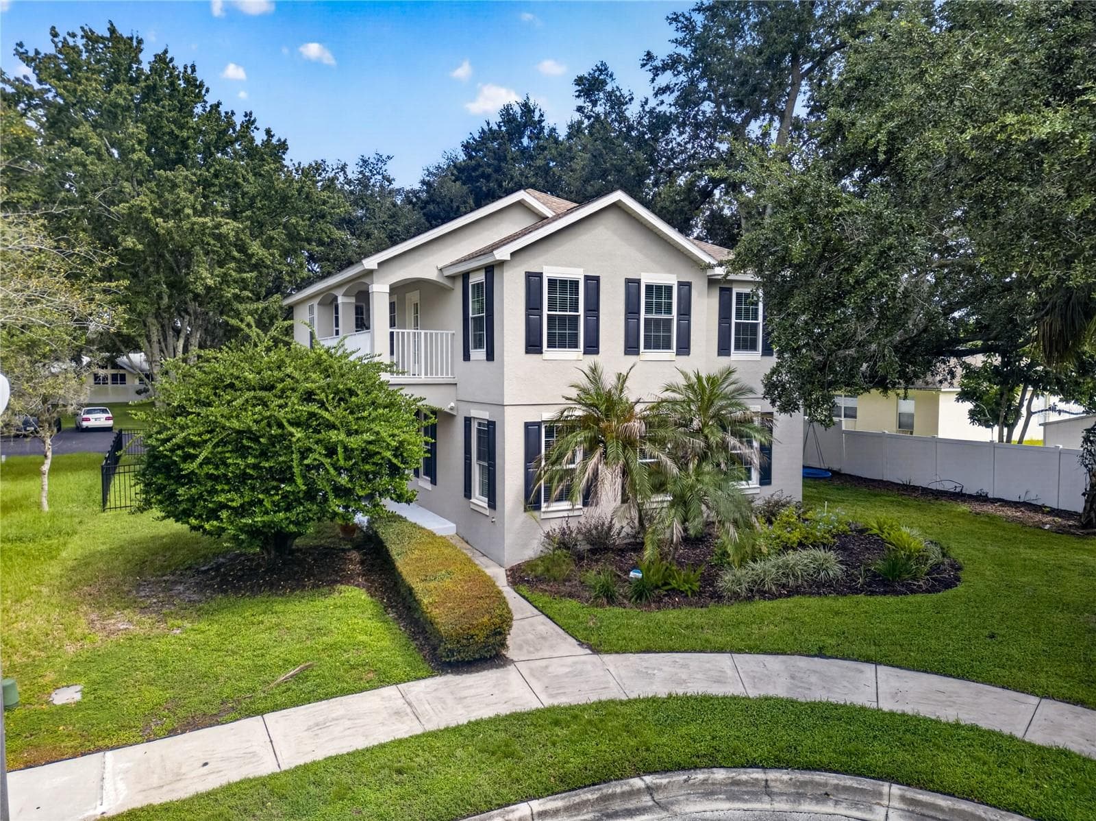707 CHASE OAKS CT