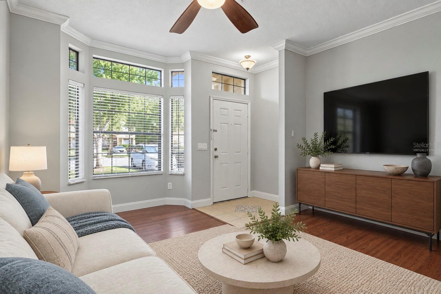 Virtually Staged - 6013 SCOTCHWOOD GLN #20, ORLANDO