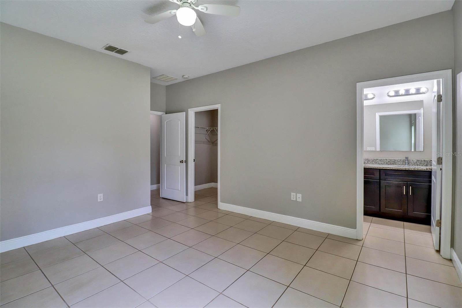 Single Family Residence at 528 FINCH LN, POINCIANA, photo 7 of 18