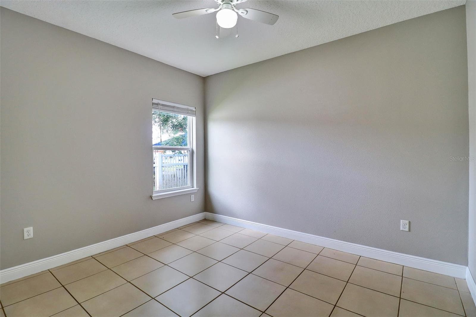 Single Family Residence at 528 FINCH LN, POINCIANA, photo 15 of 18