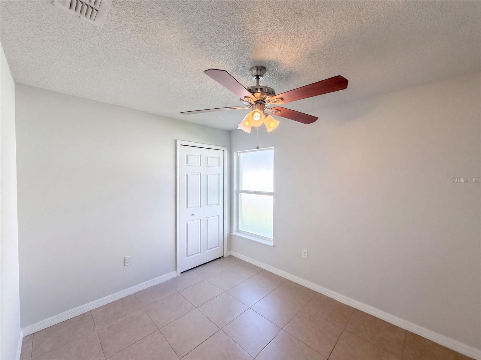 Single Family Residence at 23 PETERLEE CT, KISSIMMEE, photo 12 of 15