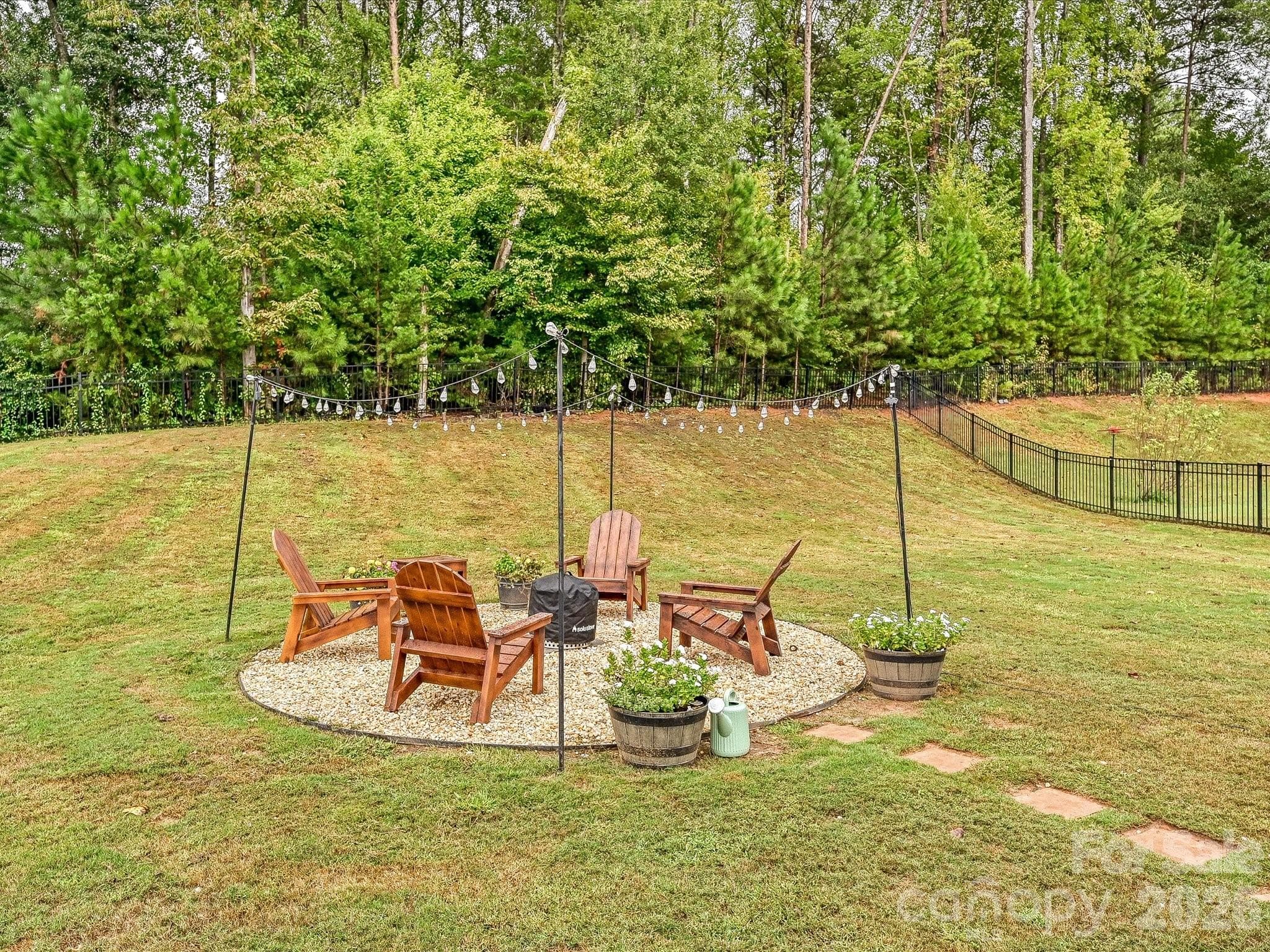 Single Family Residence at 7715 Porrera Street, Charlotte, photo 24 of 37
