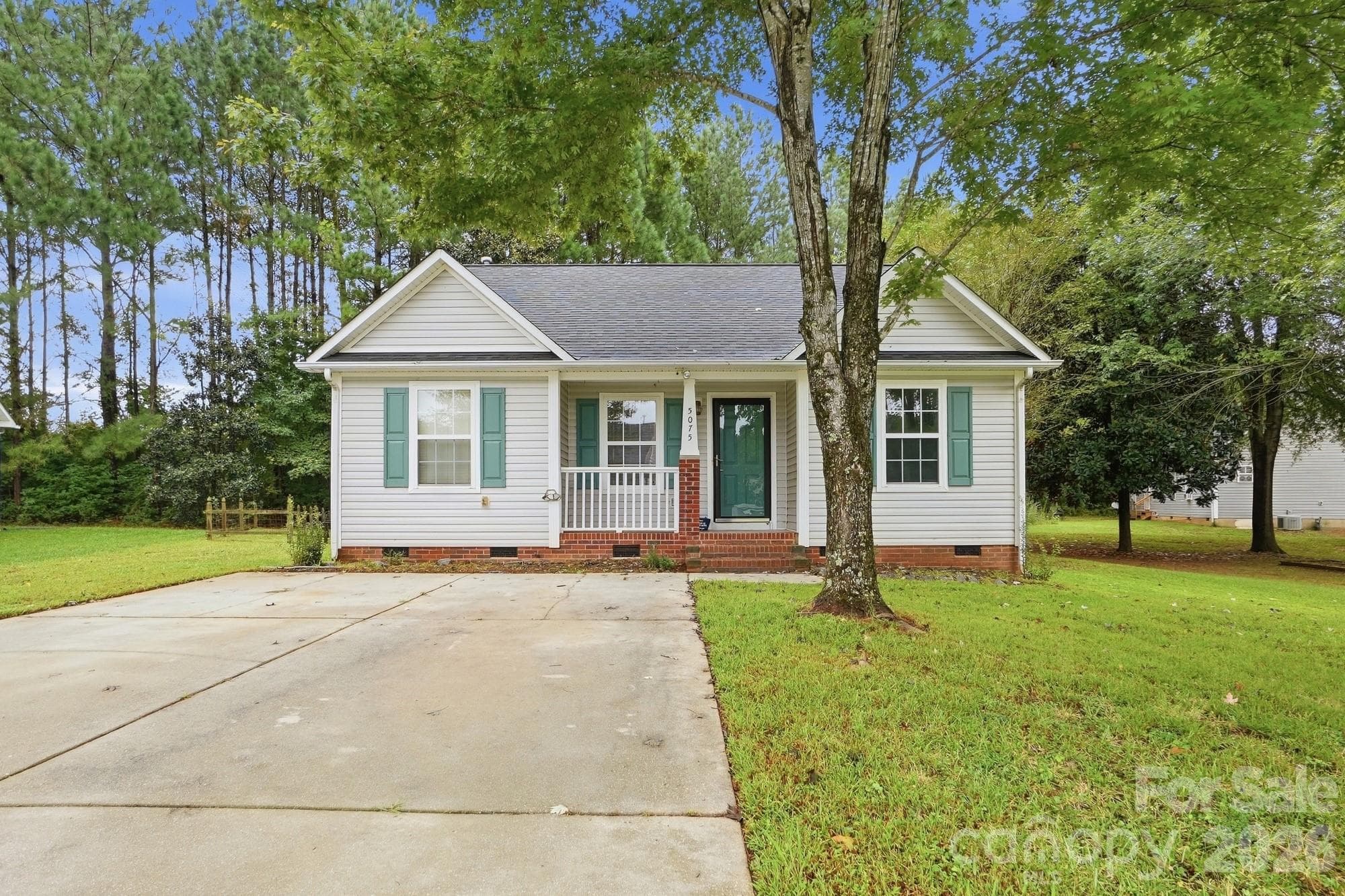 5075 Drake Pond Lane