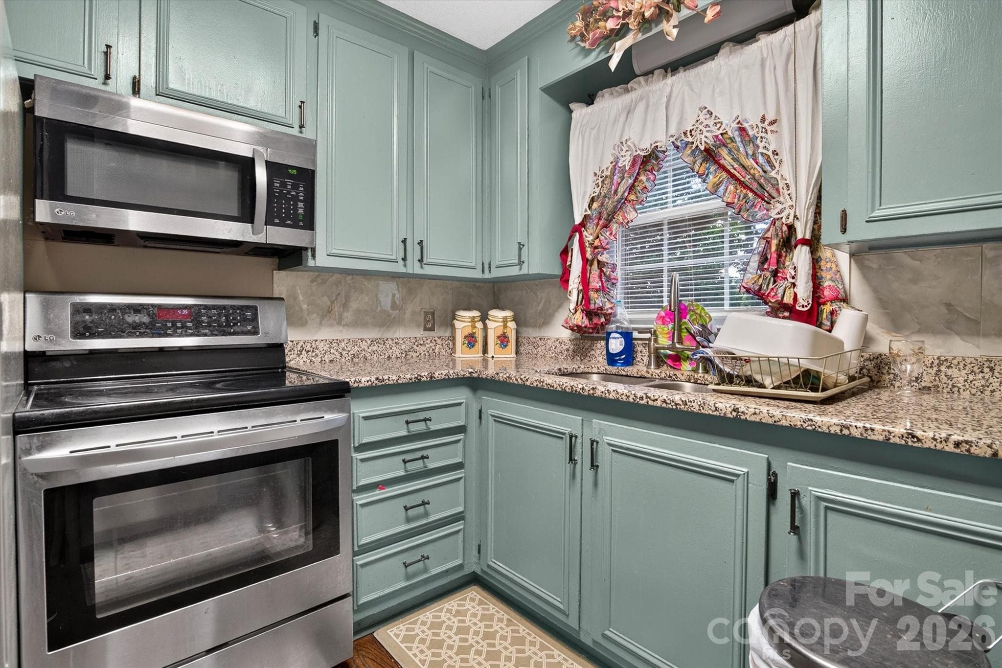 Single Family Residence at 920 Longview Avenue, Kannapolis, photo 5 of 35