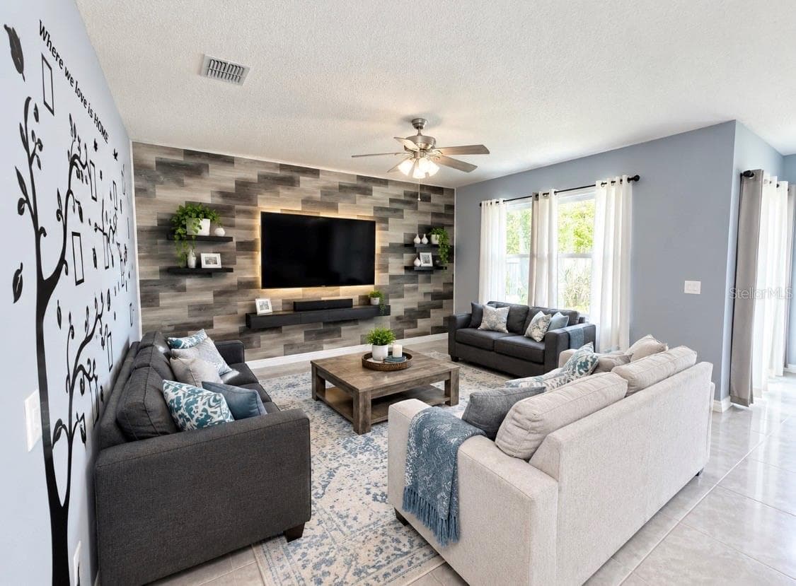 Single Family Residence at 635 AUTUMN STREAM DR, AUBURNDALE, photo 10 of 26