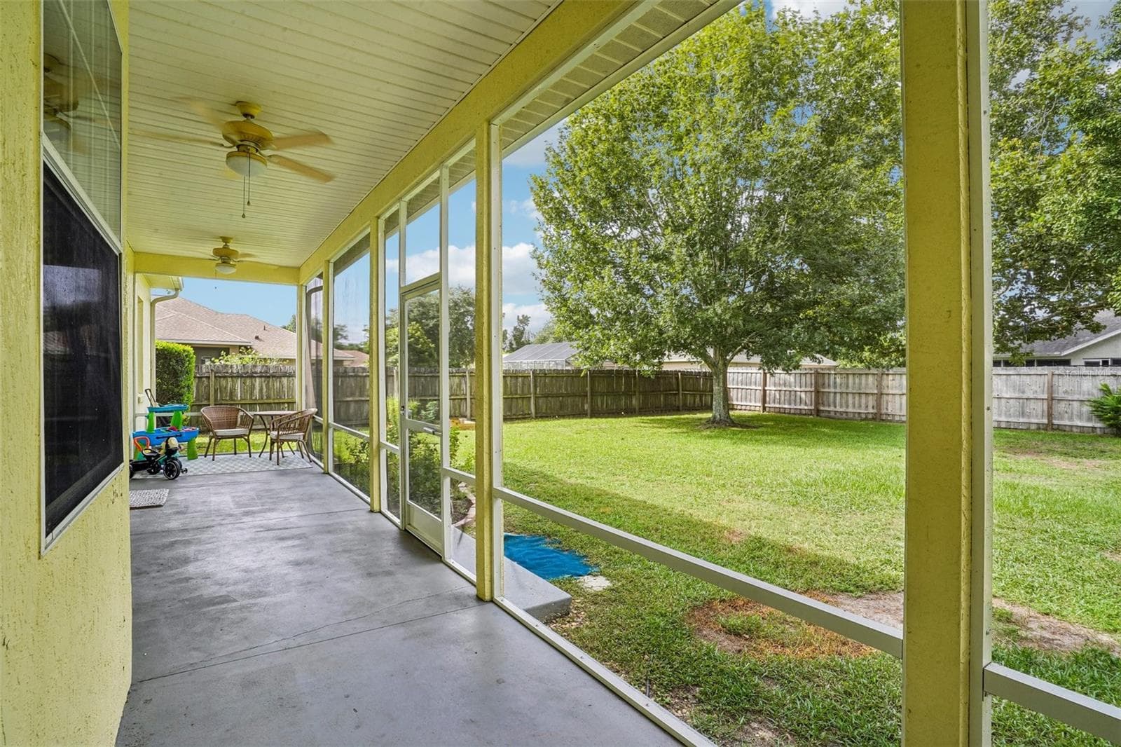 backyard serenity - 10540 SE 42ND TER, BELLEVIEW