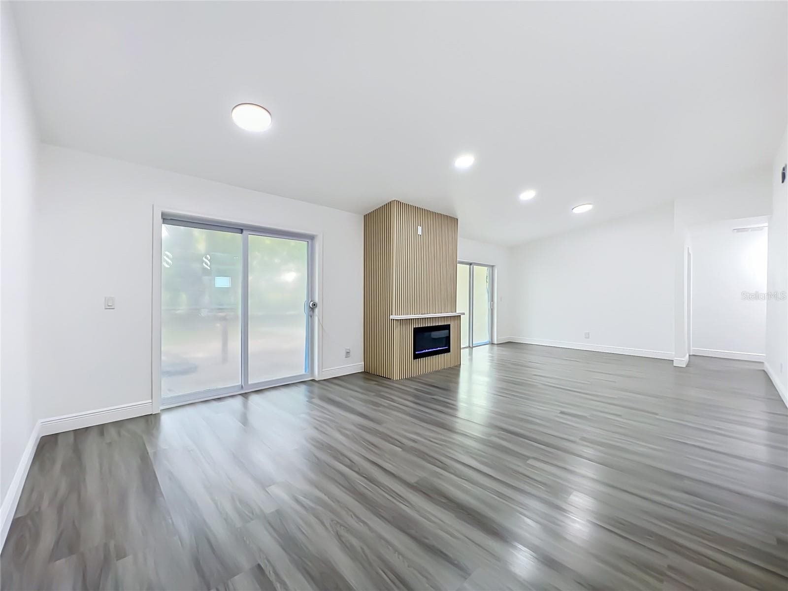 Beautiful open-concept layout with natural light throughout. - 5610 SHASTA DR, ORLANDO